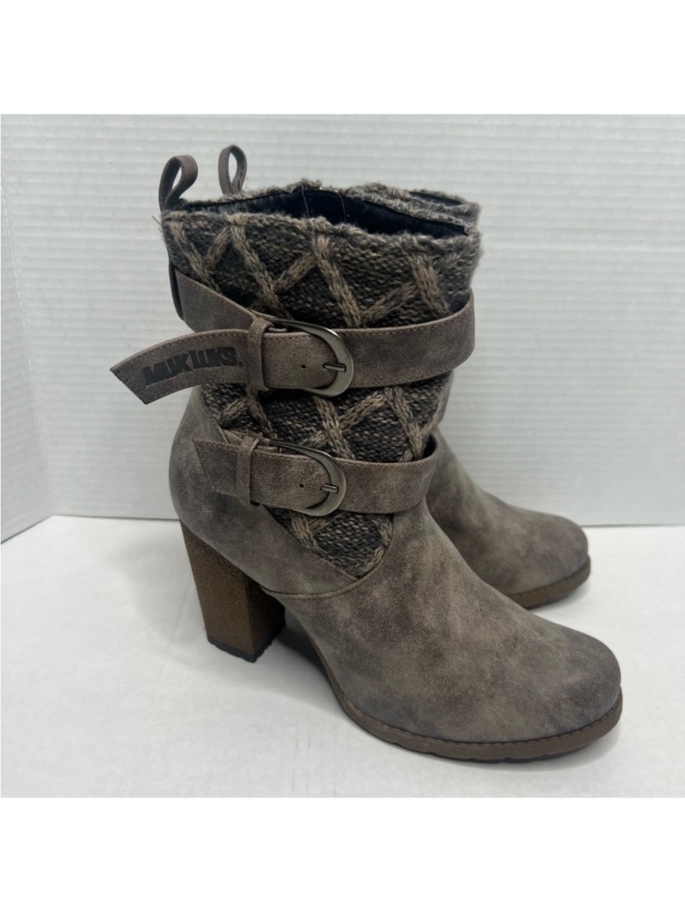 Muk Luks Deena Ankle Boots Knit Women Sz 9  Taupe Western Fall